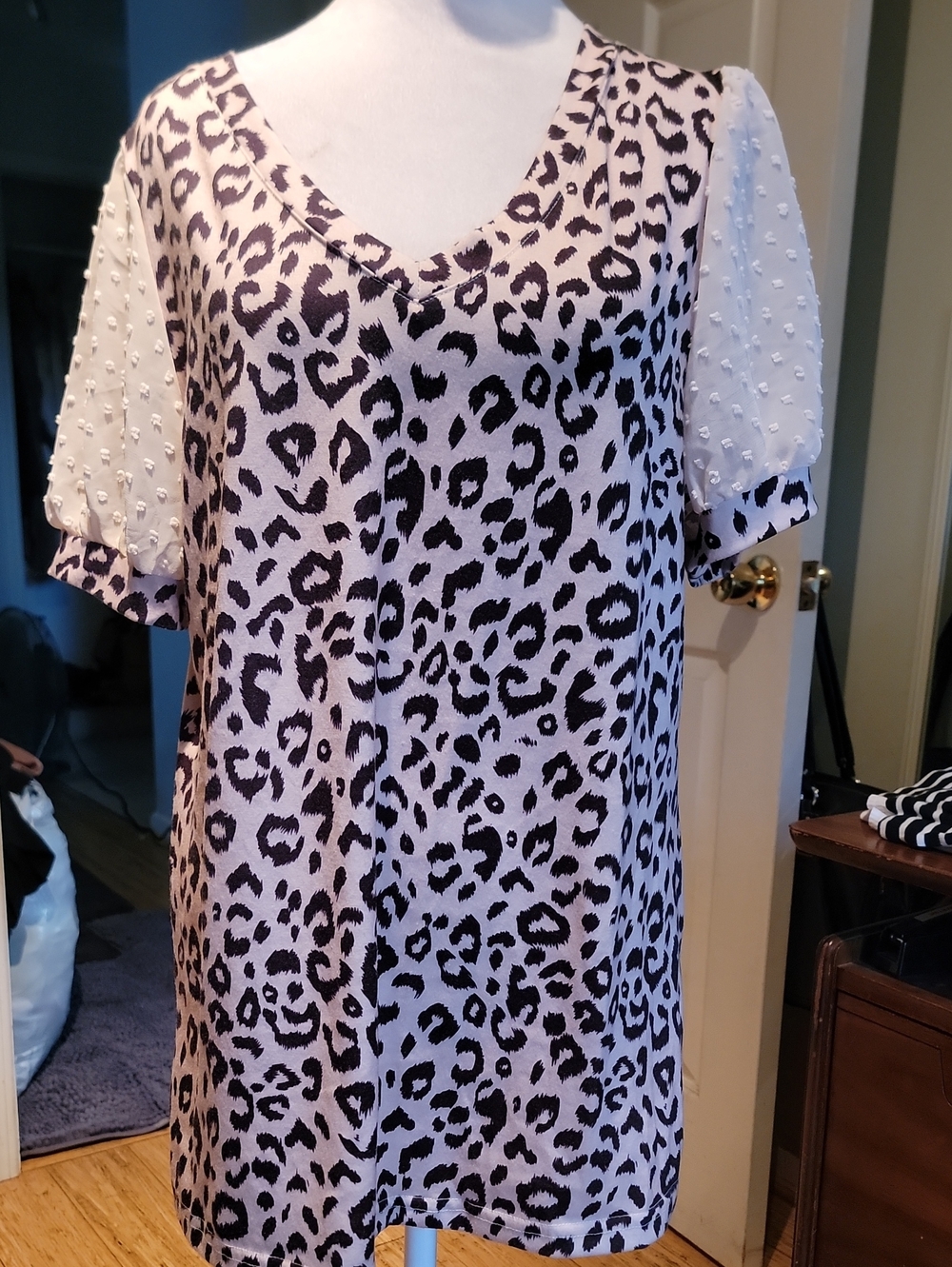 Unk Leopard Print V-Neck Tunic with Textured White Puff Sleeves